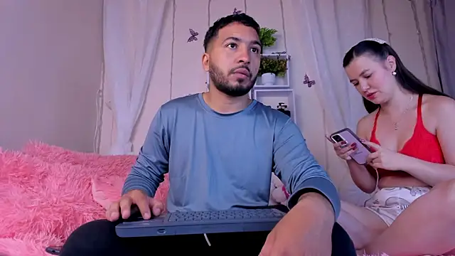Idara and Edahi01 online show from January 30, 3:29 pm