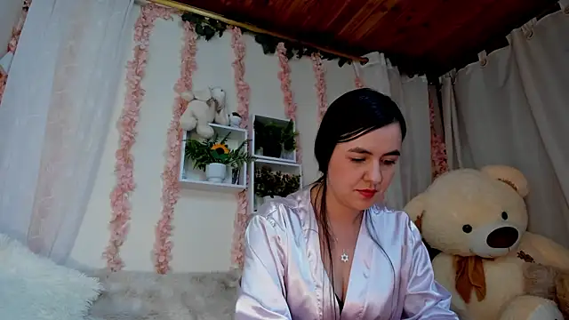 Snapshot of Idara_and_Edahi01 chatting on November 9, 10:08 pm Idara and Edahi01 online show from November 9, 10:08 pm