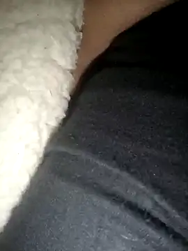 Snapshot of Fatina111 chatting on December 31, 1:04 am Fatina111 online show from December 31, 1:04 am