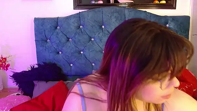 EmmaCoxx online show from February 2, 9:34 pm