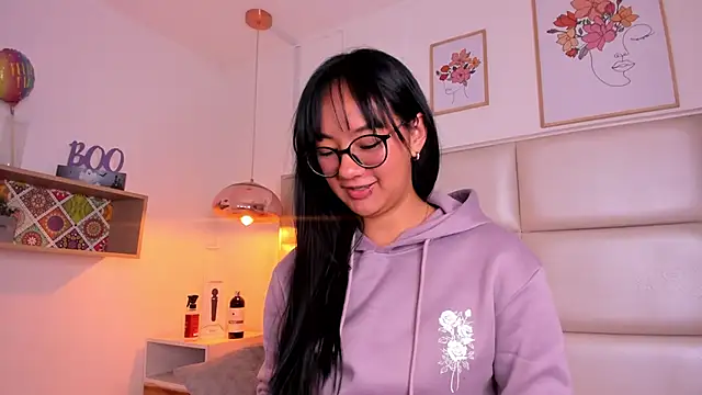 Snapshot of Aily_Yozuko chatting on December 31, 7:20 am Aily Yozuko online show from December 31, 7:20 am