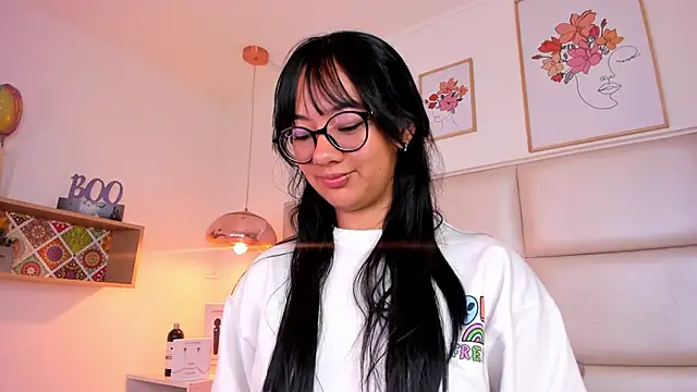 Snapshot of Aily_Yozuko chatting on January 17, 9:39 am Aily Yozuko online show from January 17, 9:39 am