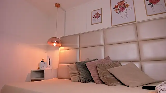 Snapshot of Aily_Yozuko chatting on March 7, 2:57 am Aily Yozuko online show from March 7, 2:57 am