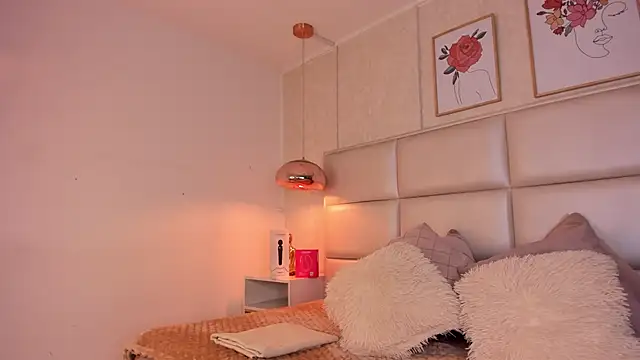 Snapshot of Aily_Yozuko chatting on October 3, 2:52 am Aily Yozuko online show from October 3, 2:52 am