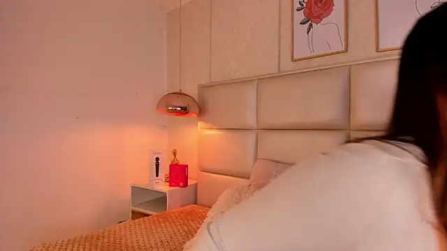 Snapshot of Aily_Yozuko chatting on October 30, 2:57 am Aily Yozuko online show from October 30, 2:57 am