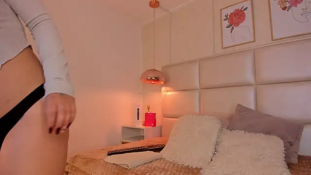 Snapshot of Aily_Yozuko chatting on November 28, 2:36 am Aily Yozuko online show from November 28, 2:36 am