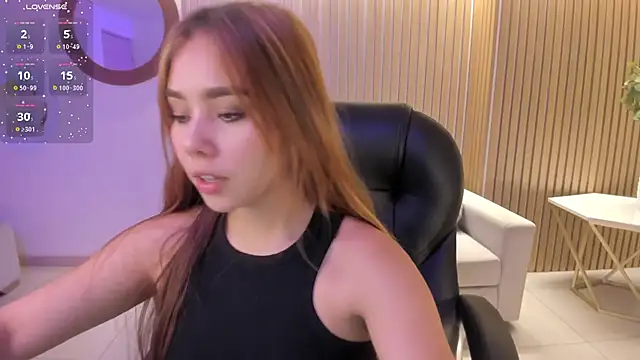 CarolineGraceX online show from December 17, 3:17 am