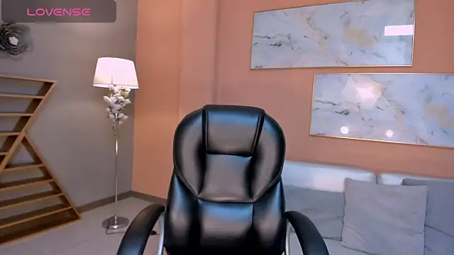 DonnaStonne online show from January 24, 7:07 pm