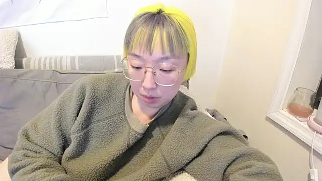 luxgray online show from March 2, 11:44 pm