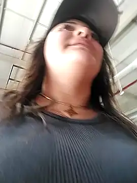 Liancy online show from December 15, 5:42 pm