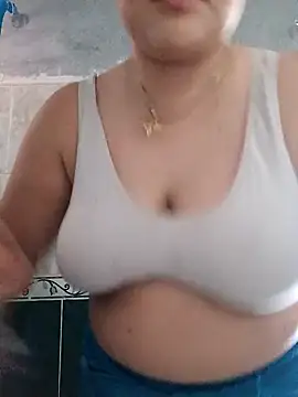 Liancy online show from January 1, 3:57 pm