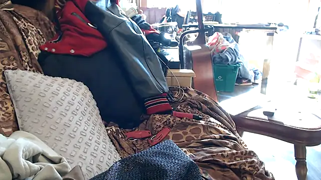 tongueispowerr6d9 online show from December 31, 3:53 pm