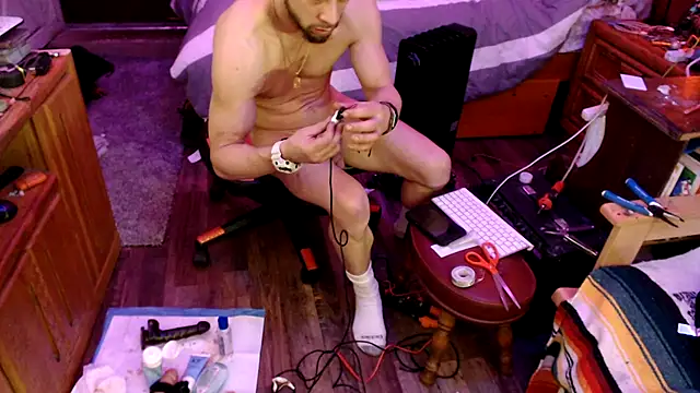 tongueispowerr6d9 online show from February 21, 9:34 am