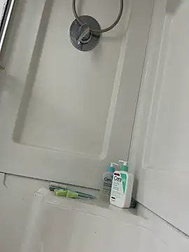 tongueispowerr6d9 online show from February 23, 6:49 am