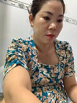Baby-bigtits online show from February 11, 2:46 am