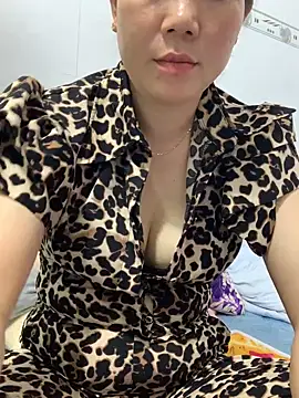 Baby-bigtits online show from February 21, 9:02 am