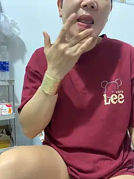 Baby-bigtits online show from October 13, 11:49 pm