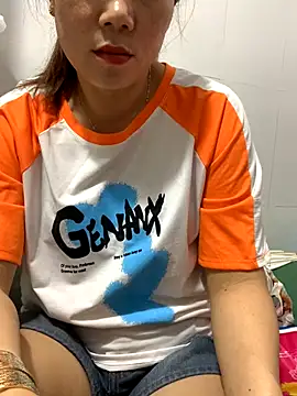 Baby-bigtits online show from October 28, 1:09 am