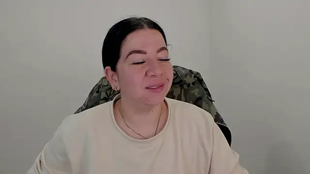 Snapshot of Im_coco chatting on November 8, 11:43 am Im coco online show from November 8, 11:43 am