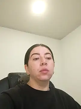 Snapshot of Im_coco chatting on November 12, 12:49 pm Im coco online show from November 12, 12:49 pm