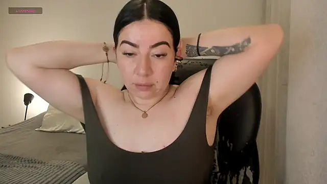 Snapshot of Im_coco chatting on November 30, 10:08 am Im coco online show from November 30, 10:08 am