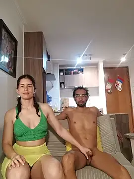 Redfloweer1 online show from December 28, 12:47 am