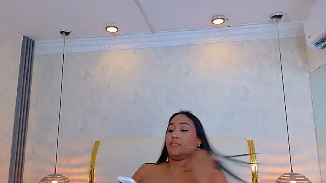 NaiomyLanes online show from July 16, 2:12 pm