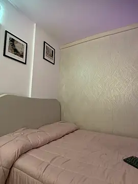 ValeryR  online show from March 18, 8:56 pm