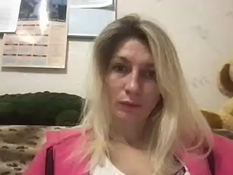 Your Dayana online show from December 8, 9:02 am