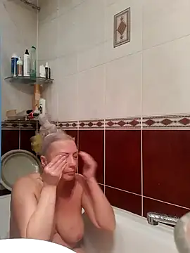 Snapshot of cutecatXXX chatting on December 16, 9:31 pm cutecatXXX online show from December 16, 9:31 pm