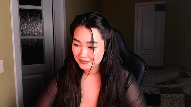 Snapshot of Erica_Wayne chatting on January 12, 6:05 pm Erica Wayne online show from January 12, 6:05 pm