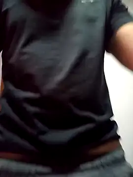 Snapshot of luisfer_98 chatting on December 2, 7:09 pm luisfer 98 online show from December 2, 7:09 pm