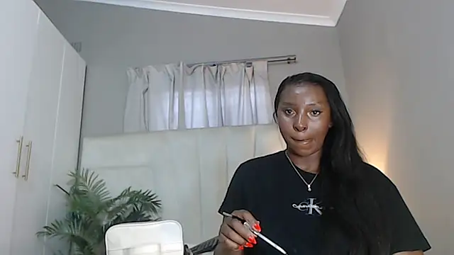 naughtyblackdolie online show from March 17, 5:00 am