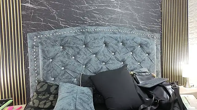 diosagolden online show from March 18, 9:07 pm