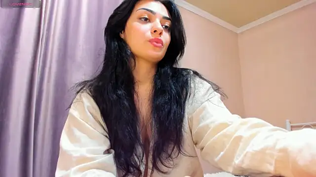  cleopattra  online show from December 5, 4:12 pm