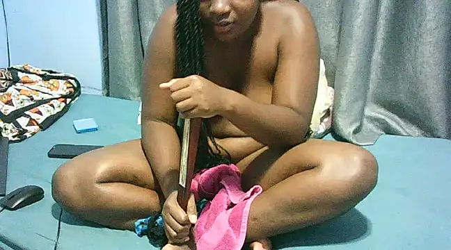 Snapshot of horny_tasha chatting on February 8, 6:01 pm horny tasha online show from February 8, 6:01 pm
