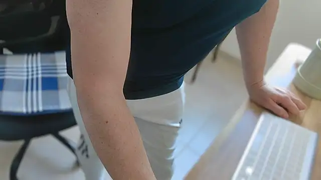 slzypvtpig online show from February 25, 7:34 pm