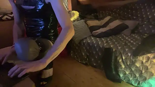 Snapshot of alexheels_boots chatting on October 29, 4:53 pm alexheels boots online show from October 29, 4:53 pm