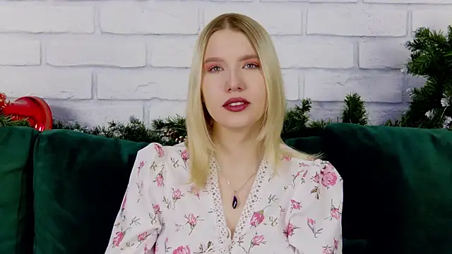 LiliLinn online show from January 15, 4:25 am