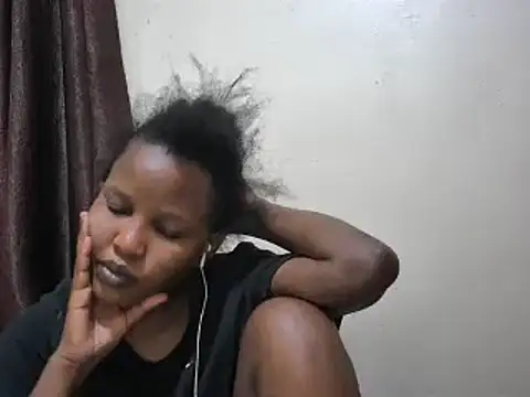 Snapshot of afrikaqueen chatting on January 25, 7:49 am afrikaqueen online show from January 25, 7:49 am