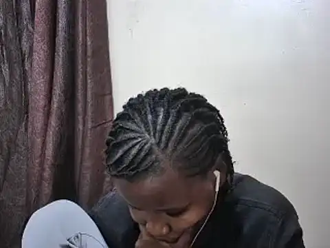 Snapshot of afrikaqueen chatting on January 30, 12:07 am afrikaqueen online show from January 30, 12:07 am