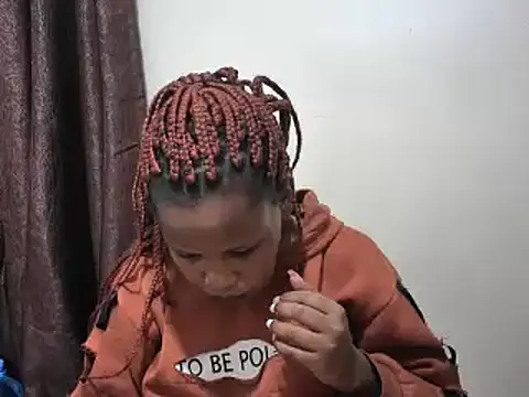 Snapshot of afrikaqueen chatting on February 21, 7:34 am afrikaqueen online show from February 21, 7:34 am