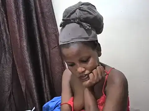 Snapshot of afrikaqueen chatting on February 26, 8:15 am afrikaqueen online show from February 26, 8:15 am