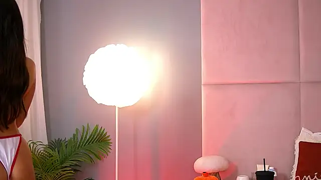 AlmaLuv online show from November 6, 4:46 am