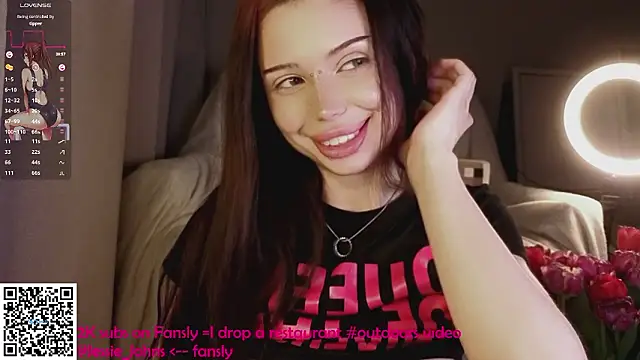 Snapshot of Jessie_Johns chatting on March 9, 5:50 pm Jessie Johns online show from March 9, 5:50 pm