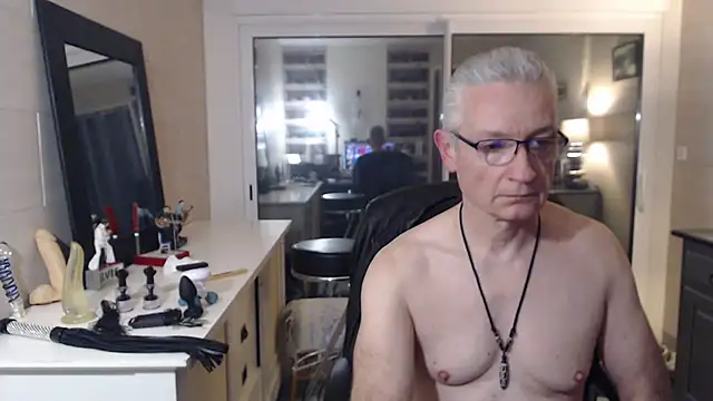 Goduleur69 online show from January 11, 12:44 am