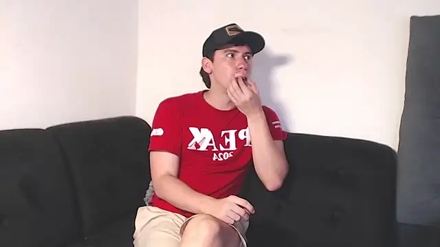 Snapshot of harry_greg21 chatting on October 29, 4:09 pm harry greg21 online show from October 29, 4:09 pm