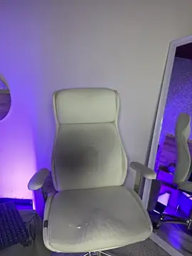 noah crux online show from March 8, 1:25 pm