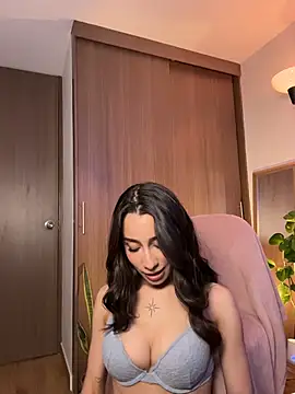 Snapshot of hottiecattiee chatting on November 9, 6:50 pm hottiecattiee online show from November 9, 6:50 pm