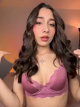 hottiecattiee online show from February 1, 2:54 am